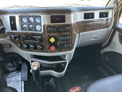 2025 Peterbilt 589 Base