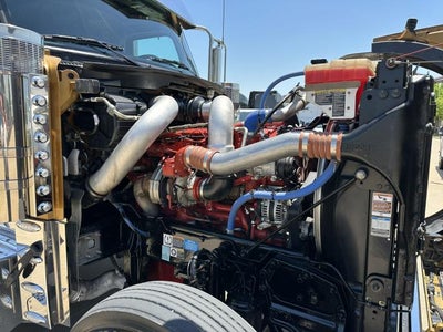 2025 Peterbilt 589 Base