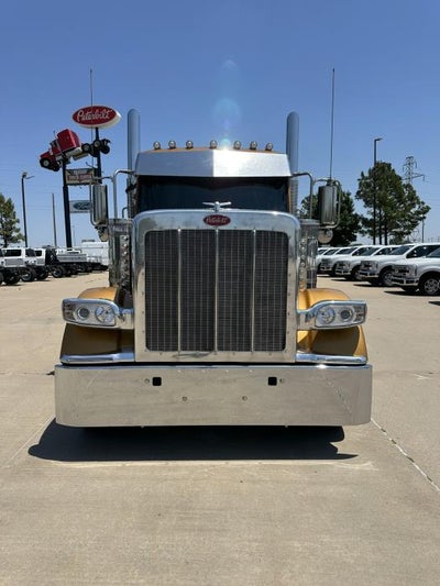 2025 Peterbilt 589 Base
