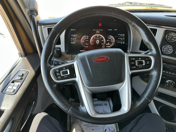 2025 Peterbilt 589 Base