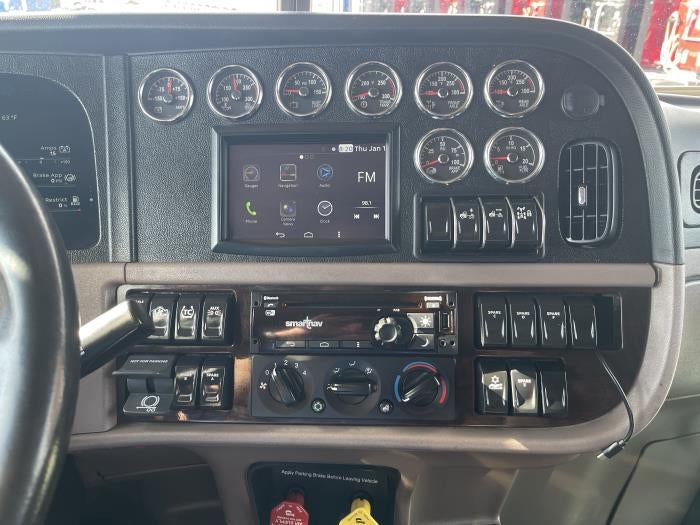 2022 Peterbilt 389 Base