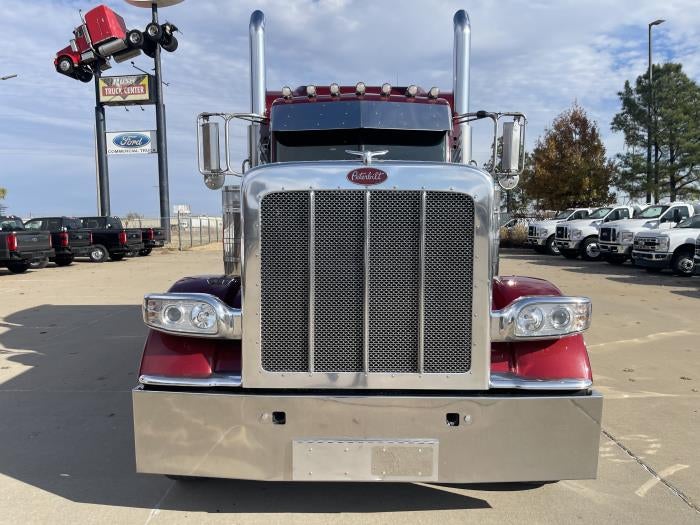 2022 Peterbilt 389 Base