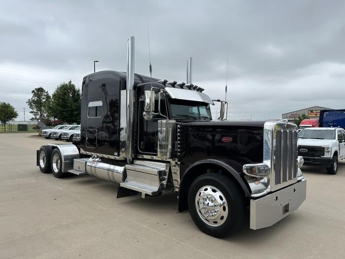 2022 Peterbilt 389 Base