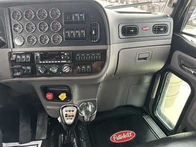 2022 Peterbilt 389 Base