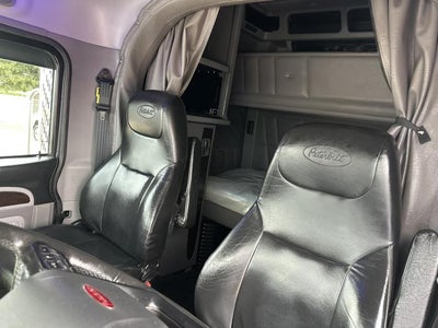 2022 Peterbilt 389 Base