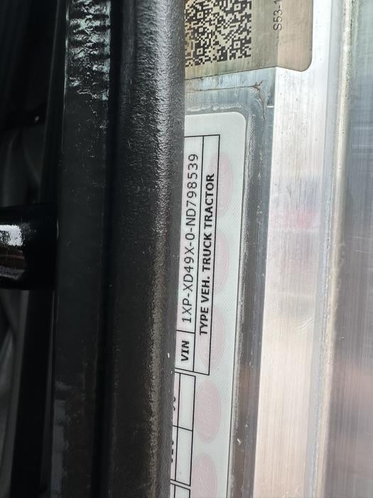 2022 Peterbilt 389 Base