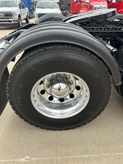 2022 Peterbilt 389 Base