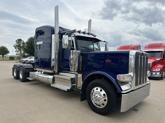 2022 Peterbilt 389 Base