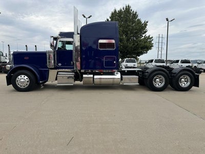 2022 Peterbilt 389 Base