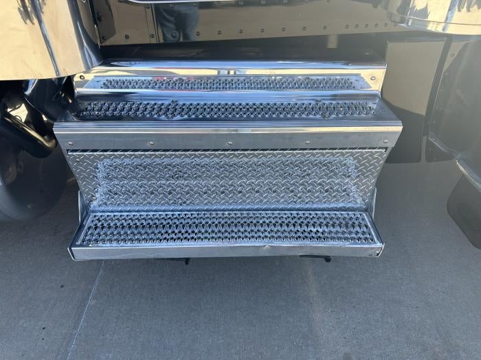 2023 Peterbilt 389 Base