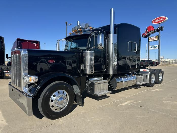2023 Peterbilt 389 Base
