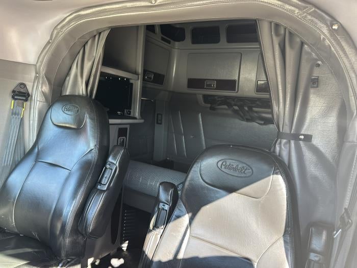 2023 Peterbilt 389 Base