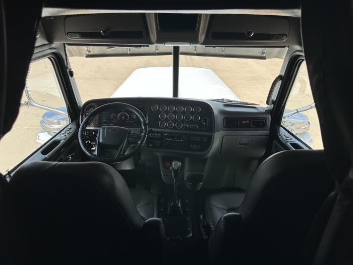 2023 Peterbilt 389 Base