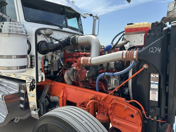 2023 Peterbilt 389 Base