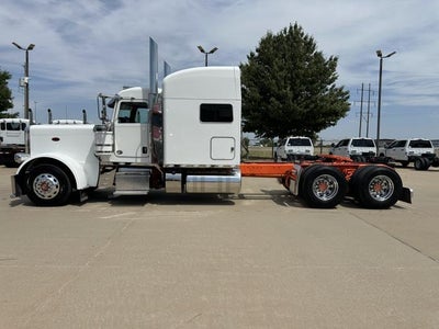 2023 Peterbilt 389 Base
