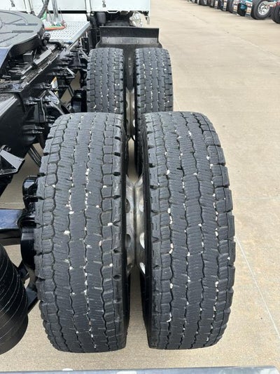 2024 Peterbilt 389 Base