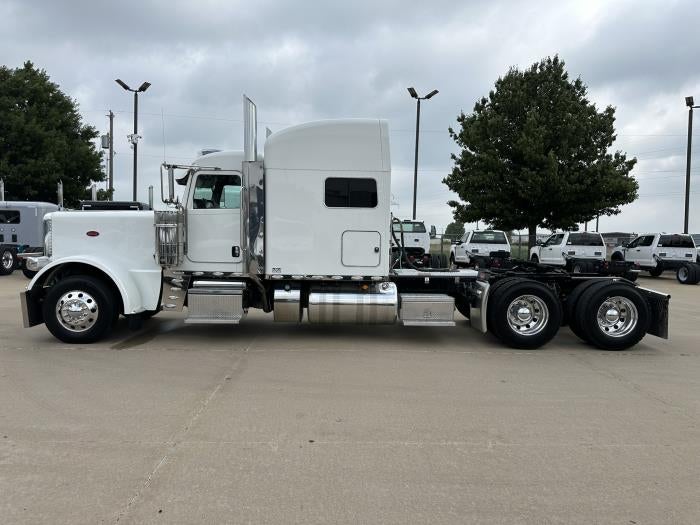 2024 Peterbilt 389 Base