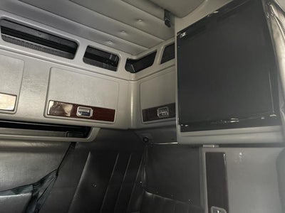 2024 Peterbilt 389 Base