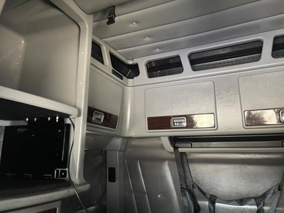 2024 Peterbilt 389 Base