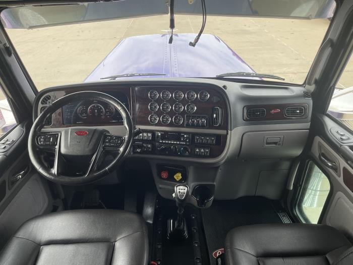 2024 Peterbilt 389 Base