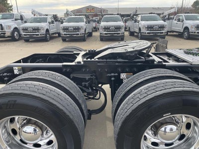 2024 Peterbilt 389 Base