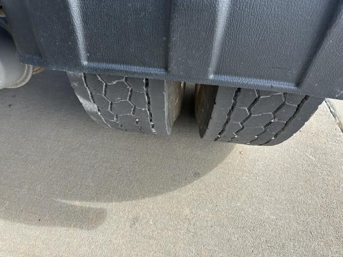 2019 Peterbilt 389 Base