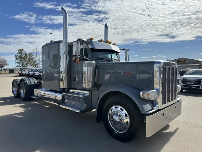 2019 Peterbilt 389 Base