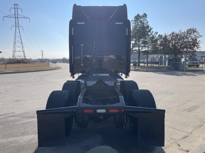 2022 Peterbilt 389 Base