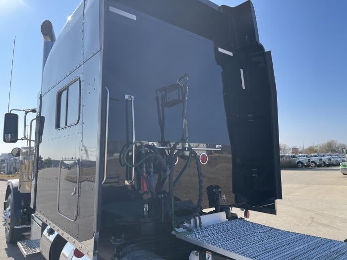 2022 Peterbilt 389 Base