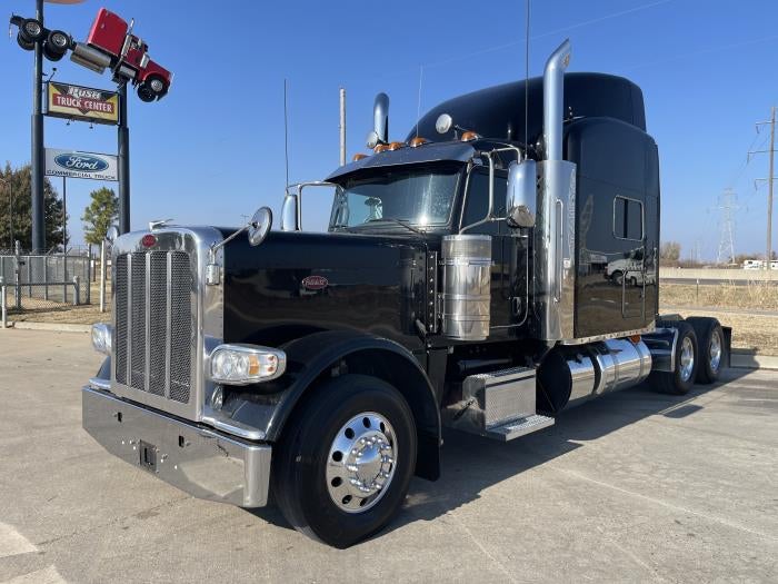 2022 Peterbilt 389 Base