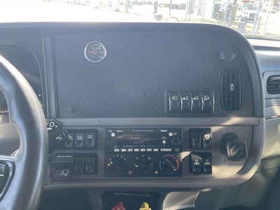 2022 Peterbilt 389 Base