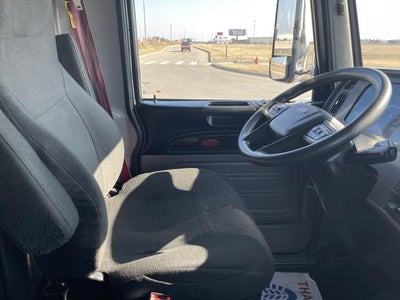 2022 Peterbilt 389 Base