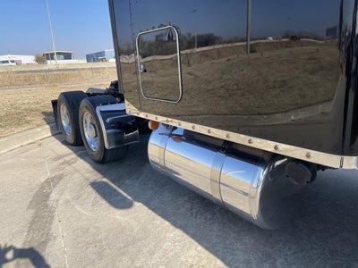 2022 Peterbilt 389 Base