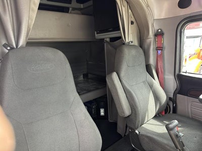 2022 Peterbilt 389 Base