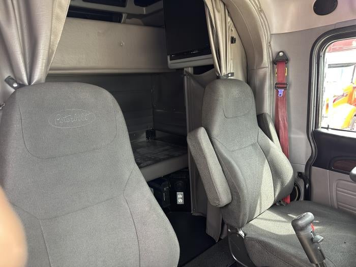 2022 Peterbilt 389 Base