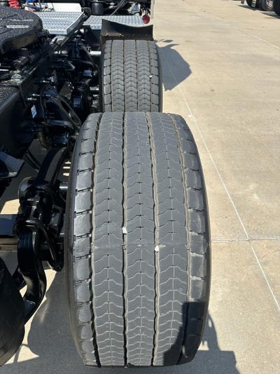 2022 Peterbilt 389 Base