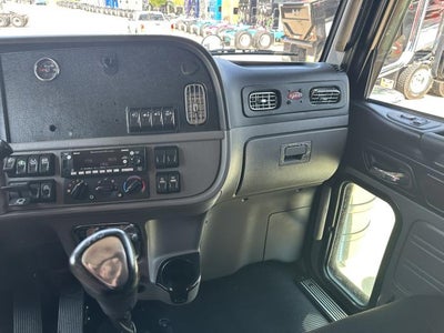 2022 Peterbilt 389 Base