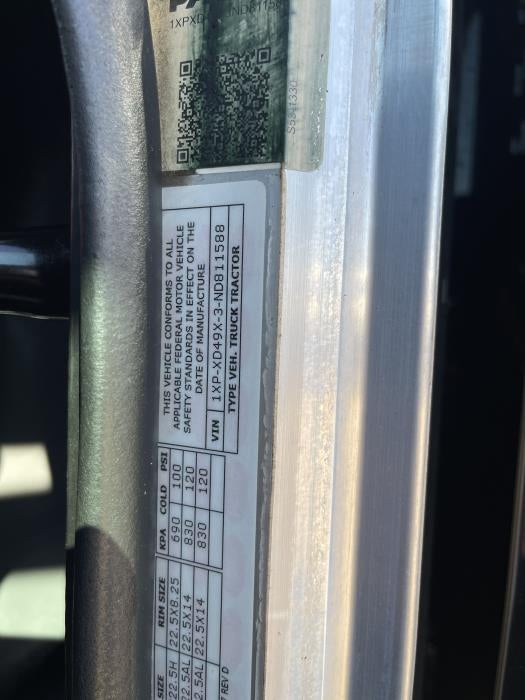 2022 Peterbilt 389 Base