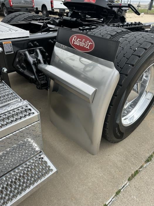 2023 Peterbilt 389 Base