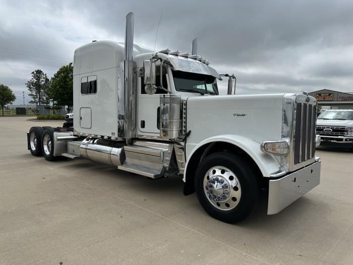 2023 Peterbilt 389 Base