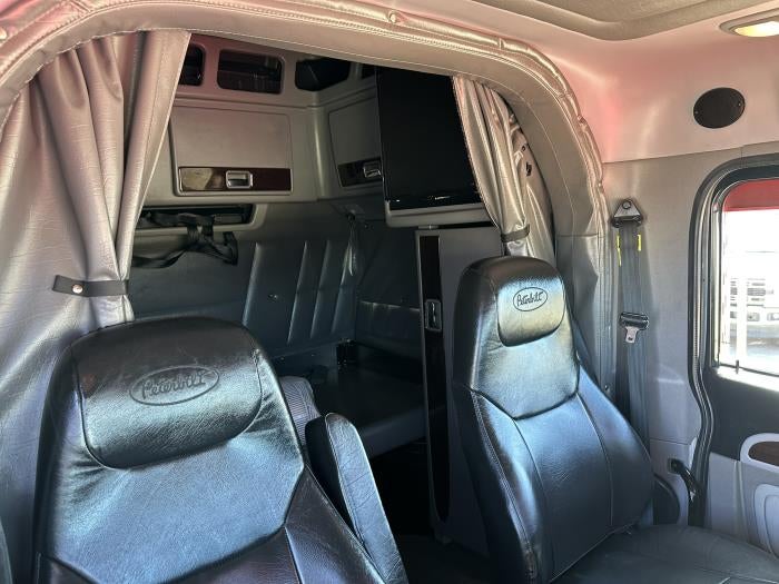 2024 Peterbilt 389 Base