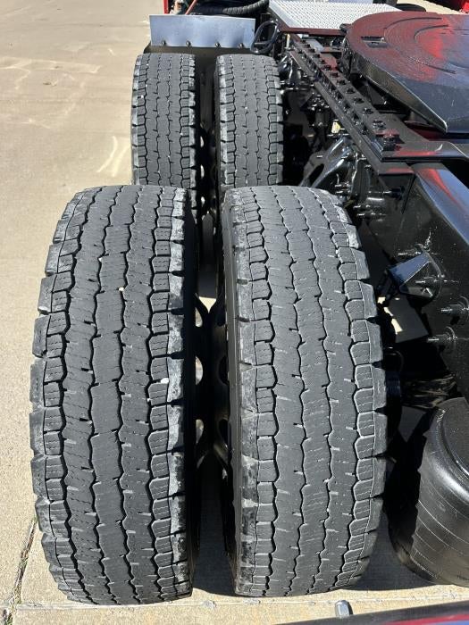 2024 Peterbilt 389 Base