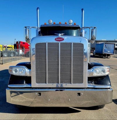 2022 Peterbilt 389 Base