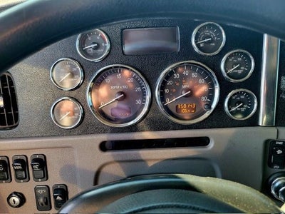 2022 Peterbilt 389 Base