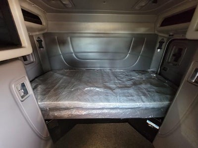 2022 Peterbilt 389 Base