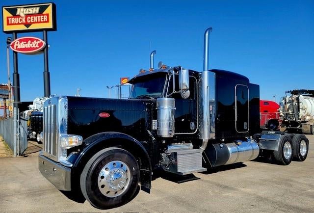 2022 Peterbilt 389 Base