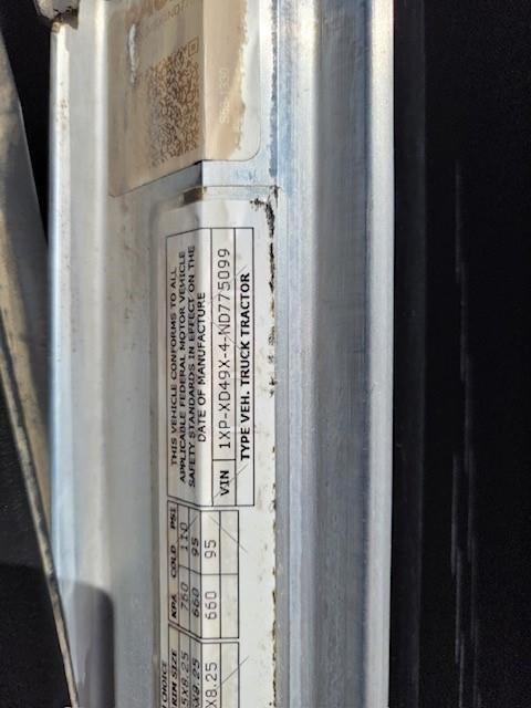 2022 Peterbilt 389 Base