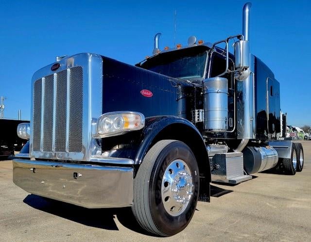 2022 Peterbilt 389 Base