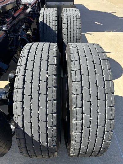 2024 Peterbilt 389 Base