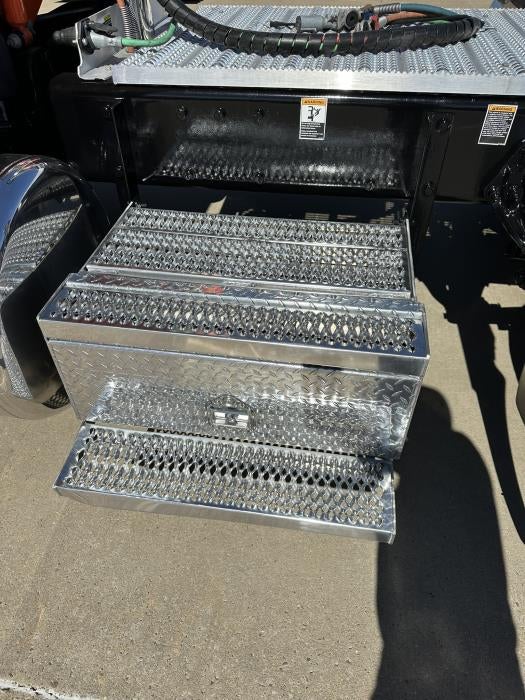 2024 Peterbilt 389 Base